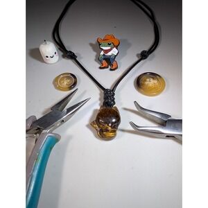 Tiger Eye Stone Fox‎ Head Pendant Necklace Adjustable Black Cord Carved Gemstone